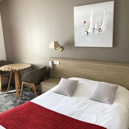 호텔 La Mascotte 3*