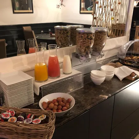 فندق La Mascotte